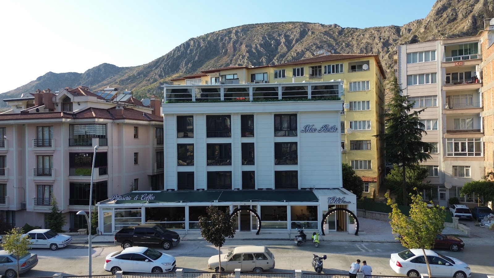 Mec Avila Otel-Brasserie-Patisserie & Coffee mekanı
