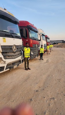 الاعمال اللوجستية للتخليص الجمركي والنقل والتخزين والشحن