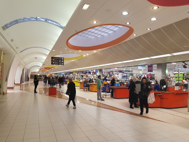 B BUBBLE CENTRE — photo 2