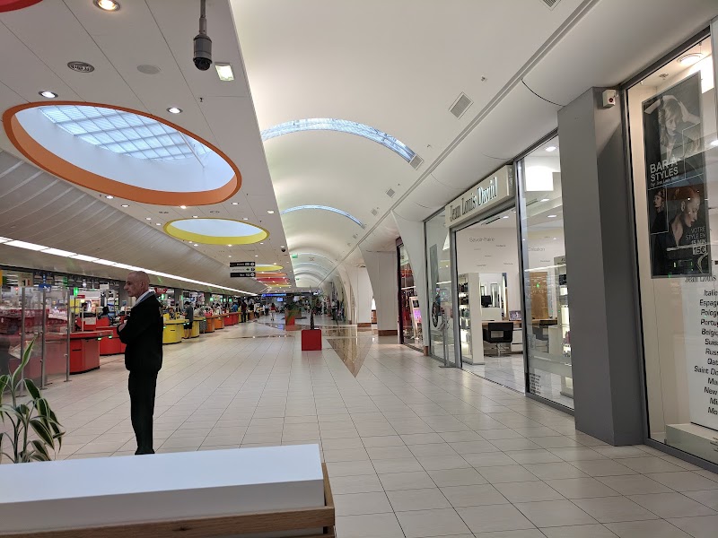 B BUBBLE CENTRE — photo 5