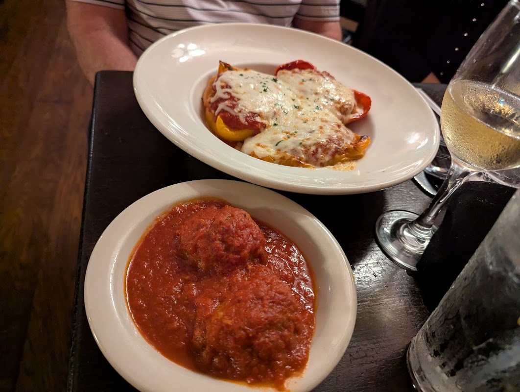 Medici’s Italian Ristorante photo 4