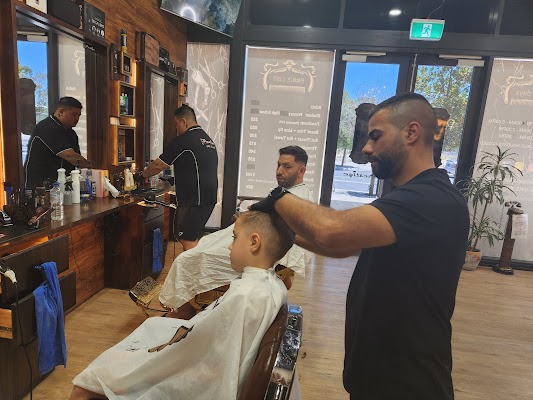 PRESTIGE BARBER LOUNGE photo 2