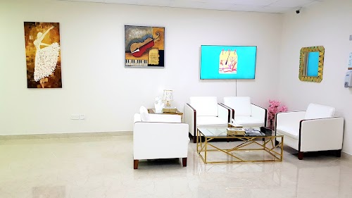 Enfield Royal Hair Transplant Dubai | Exsosomes, PRP , Hair Loss Treatment logo