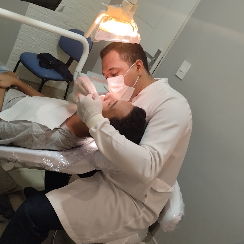 Dr. Felipe Melo | Dentista em Macapá - foto 2