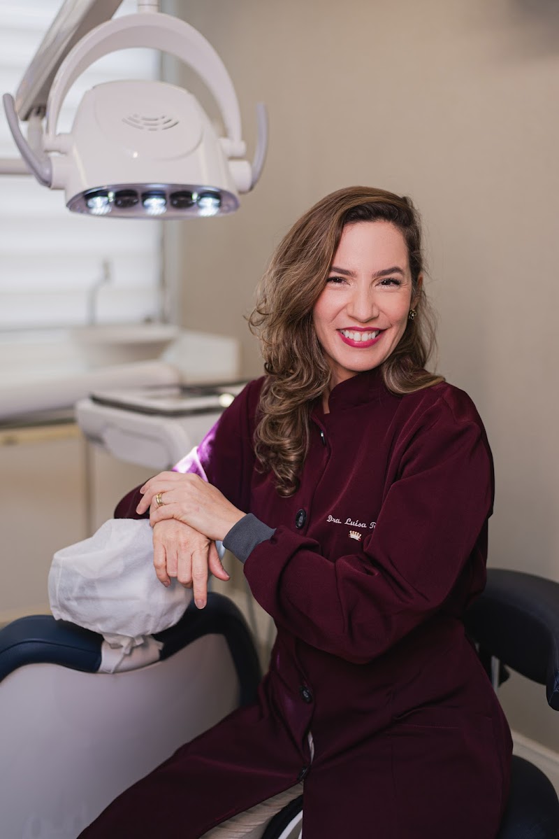 Dra. Luisa Tigre | Dentista em Recife | Implantodontista | Periodontista | Premiada Quality Mercosul 2025 em Odontologia - foto 3
