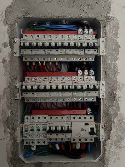 Foto de Eletricista 24H | Eletricista em Curitiba | L.S Eletrica
