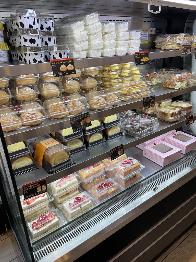 85°C Bakery Cafe - Irvine Spectrum photo 3