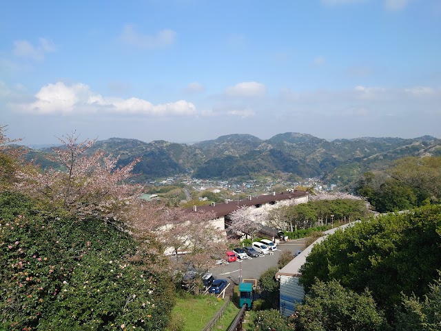 Hayama Public Golf Course & Practice Range - Photo 4