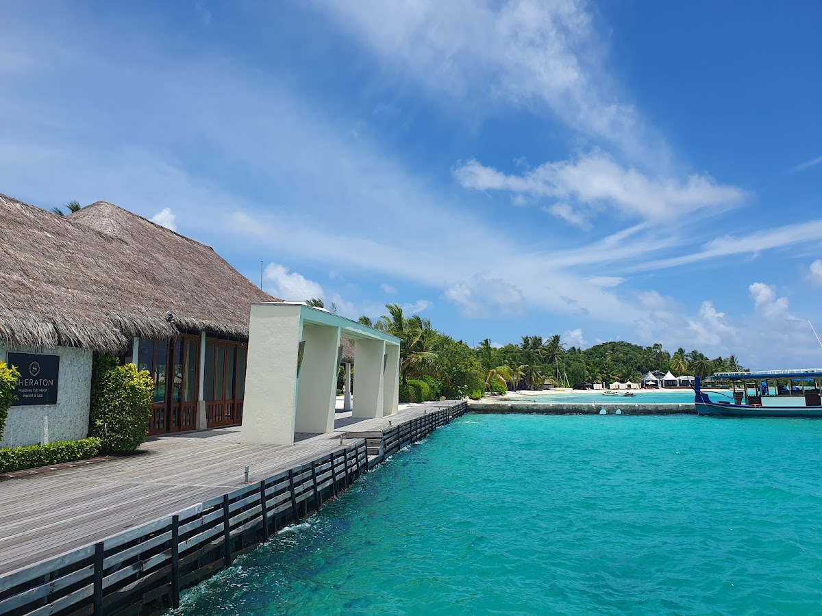 Sheraton Maldives Full Moon Resort & Spa — 4