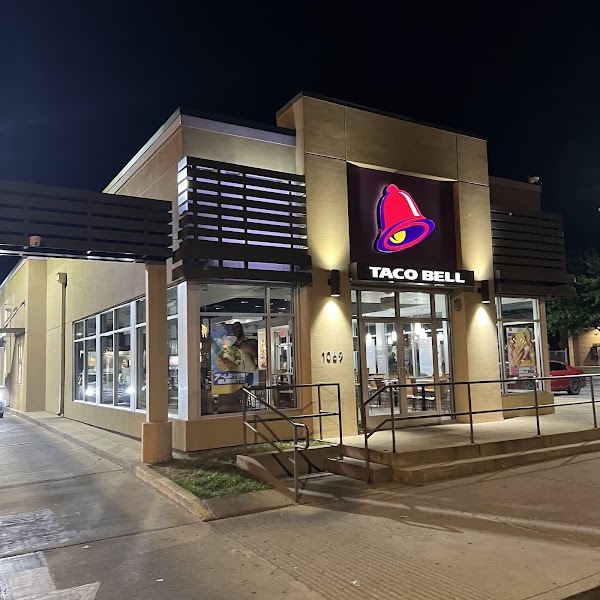 TACO BELL #34662 exterior