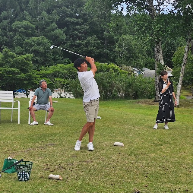 Sunny Country Club - Photo 4