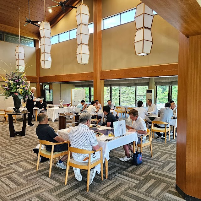 Sunny Country Club - Photo 5