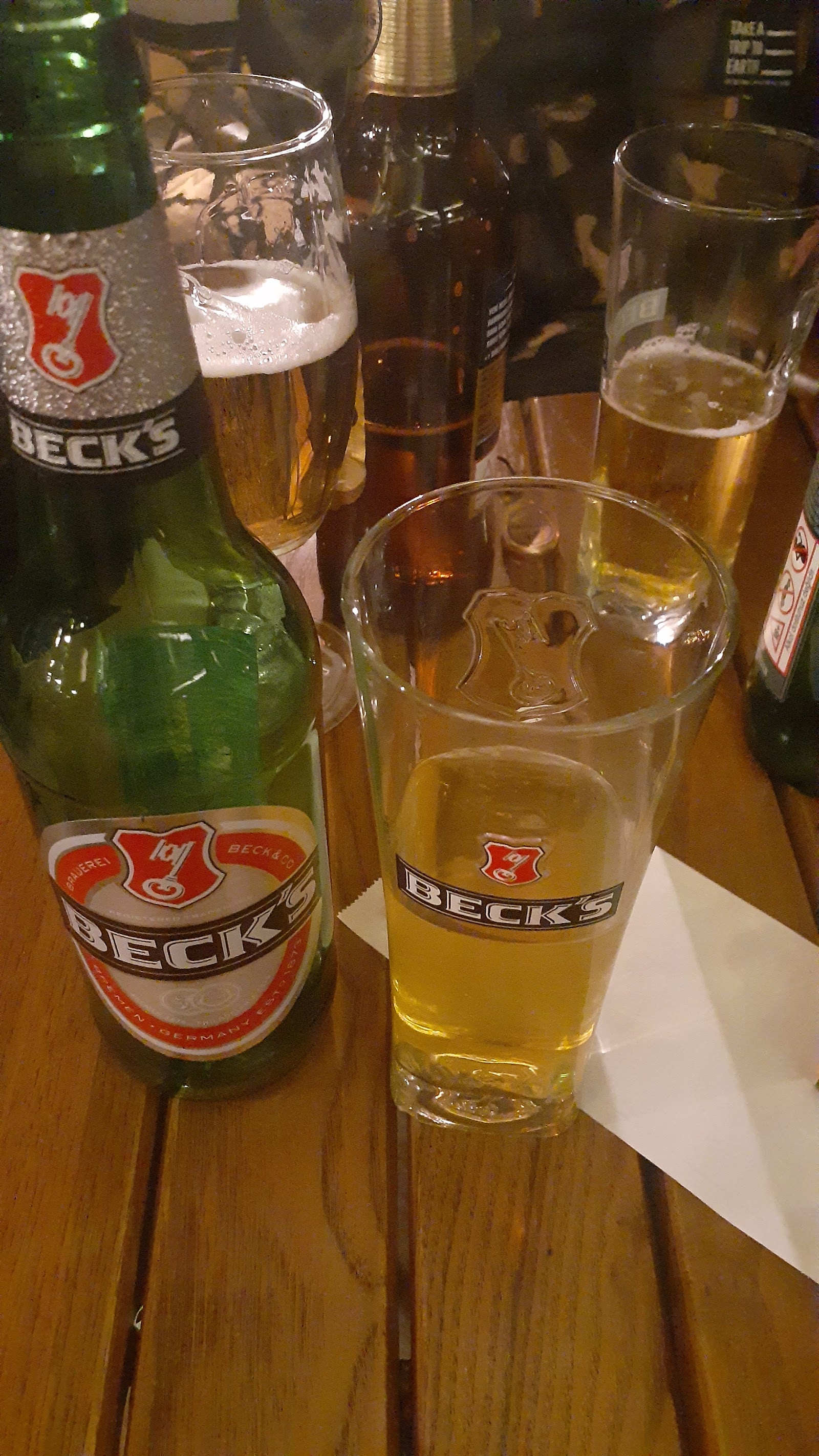 Cafe Mojen mekanı