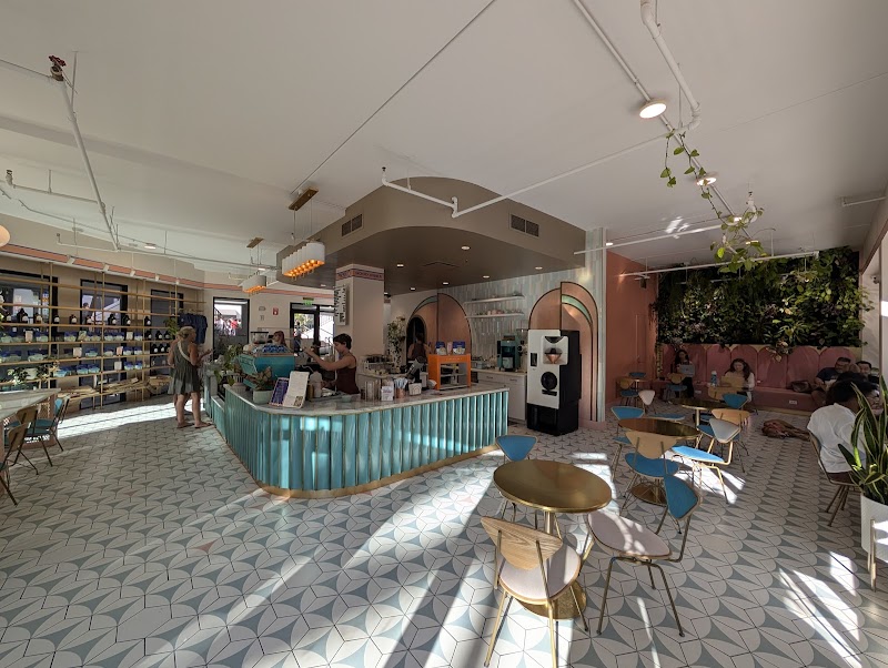 Paradeco Coffee Roasters photo 4
