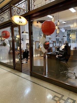 UPTOWN BARBERS DYMOCKS photo 3