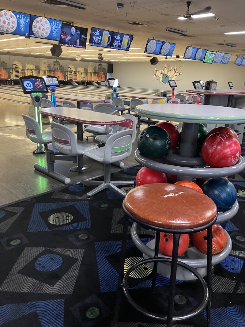 Delton Lanes photo 2