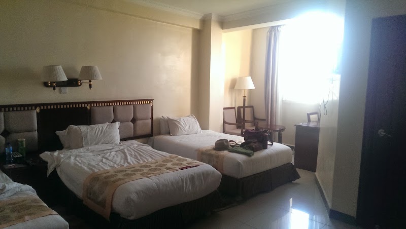 Florida International Hotel photo 2