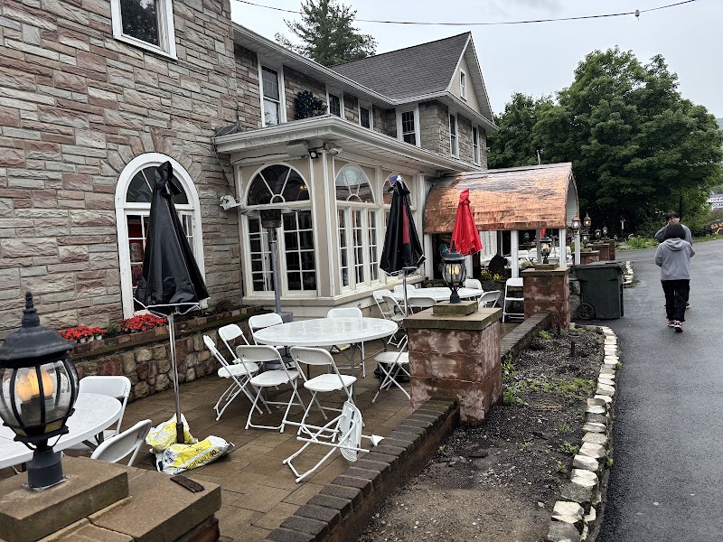 Bear Mountain Pizza & Cafe photo 4