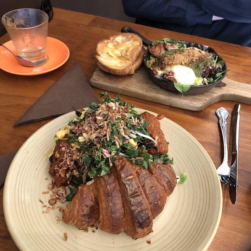 Ginger Brown photo 2