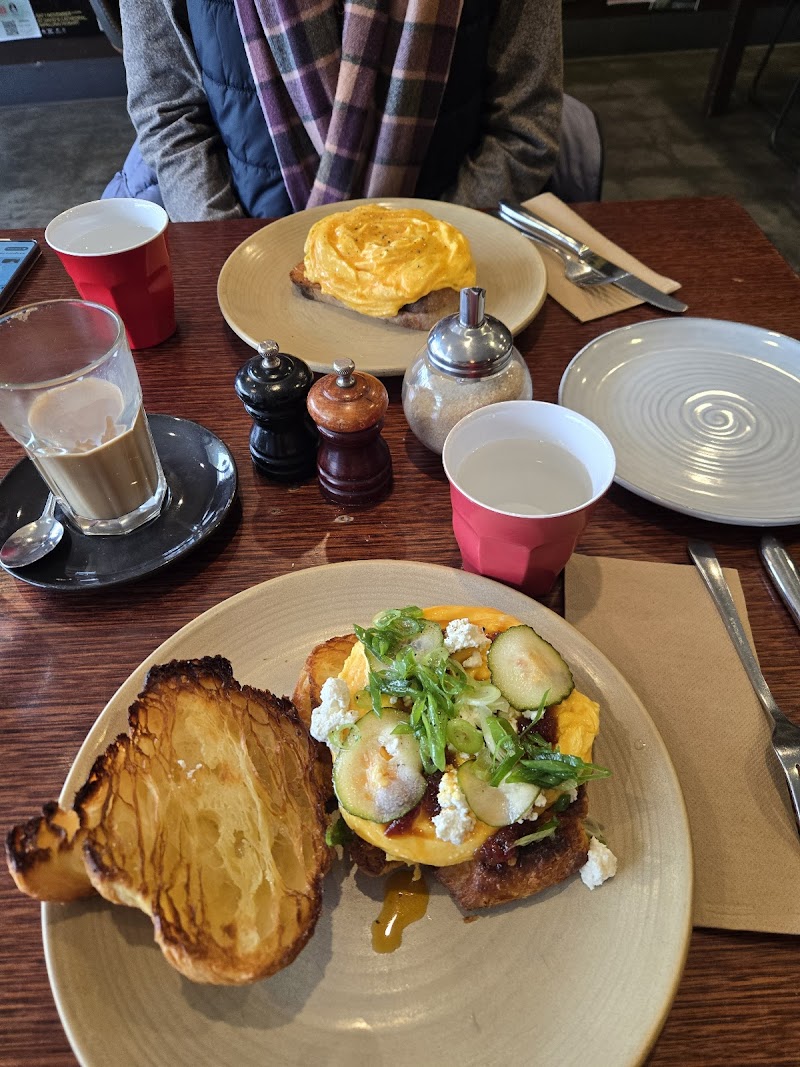 Ginger Brown photo 8