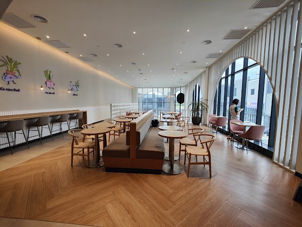 The Coffee Bean & Tea Leaf - Photo 1