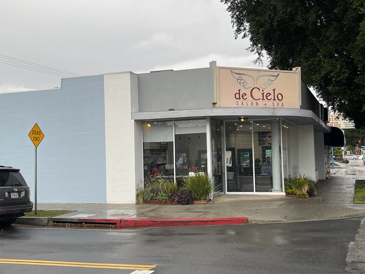 De Cielo Salon And Spa - Hair Salon in Burbank: Google Places image 2