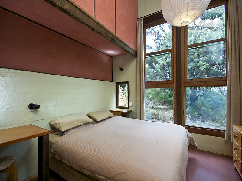 Kanimbla View Clifftop Retreat — 3