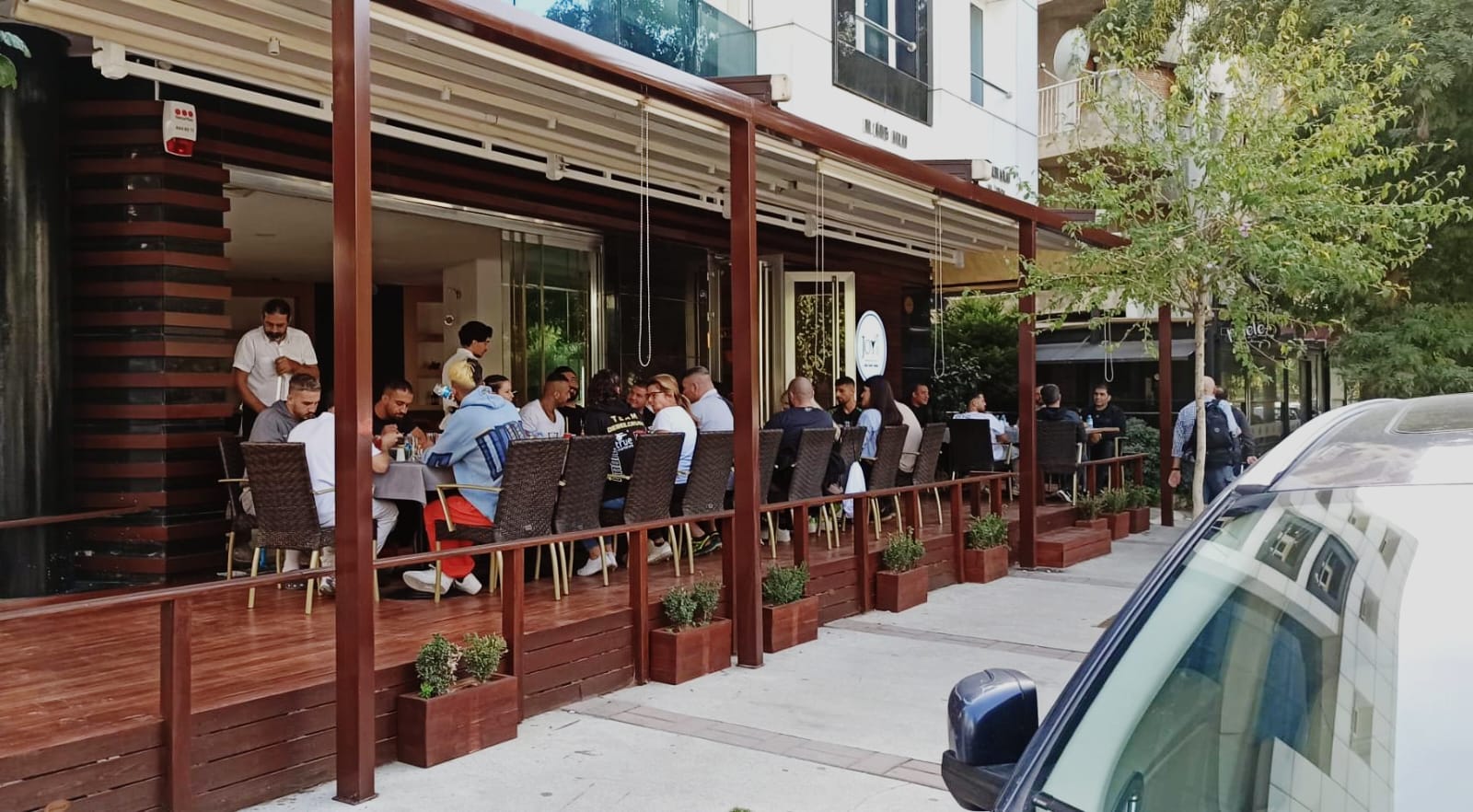 Joy's cafe Bistro İzmir mekanı