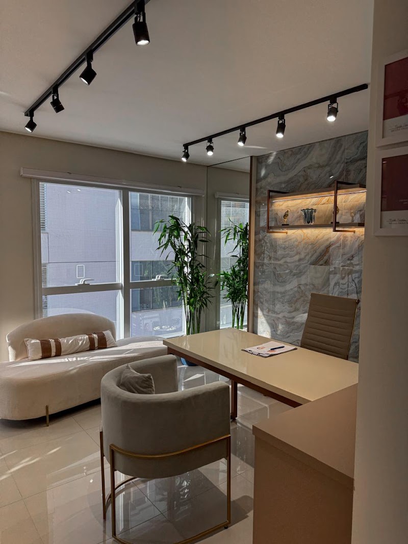 Dra. Nicole Sandri Harmonização Orofacial - foto 2