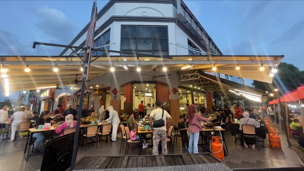 Al-Fateh Steamboat & Grill-seksyen7shahalam