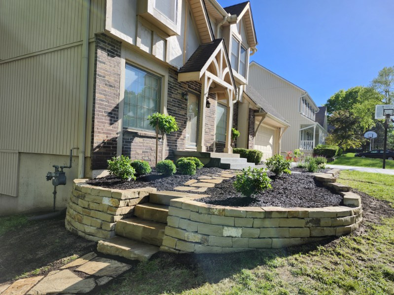 4 T Total Lawn Inc