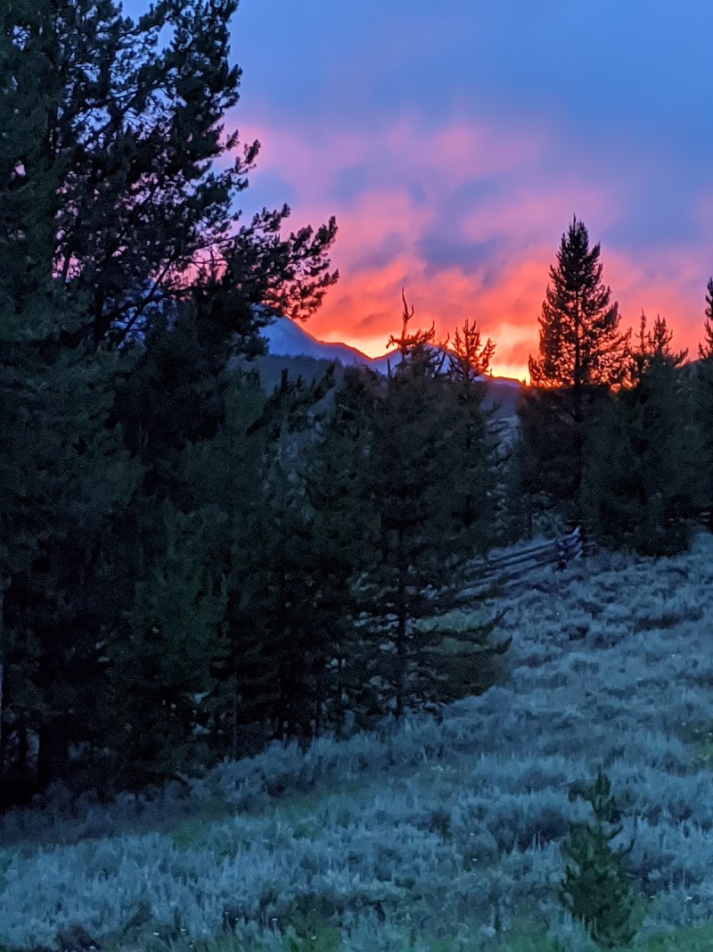 Idaho Rocky Mountain Ranch - Photo 4
