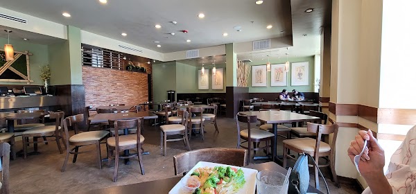 Mai's Restaurant photo 1