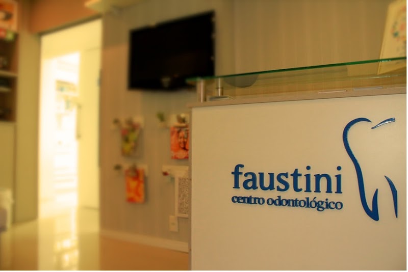 Faustini Ortodontia - Dra. Renata Simões - Invisalign Doctor - foto 4