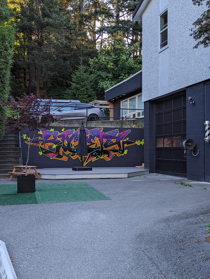 Society Barbers & Cafe Maple Bay photo 3