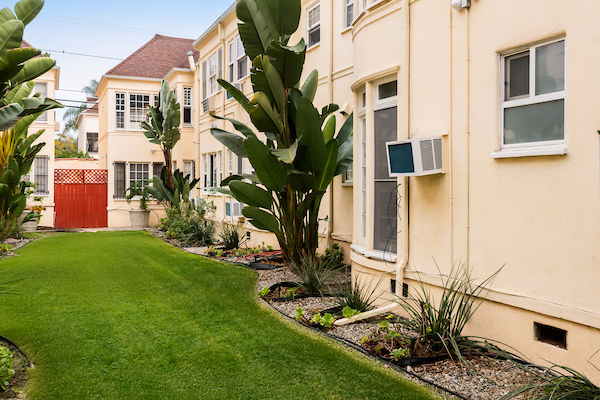 The Beverly Grove Hotel