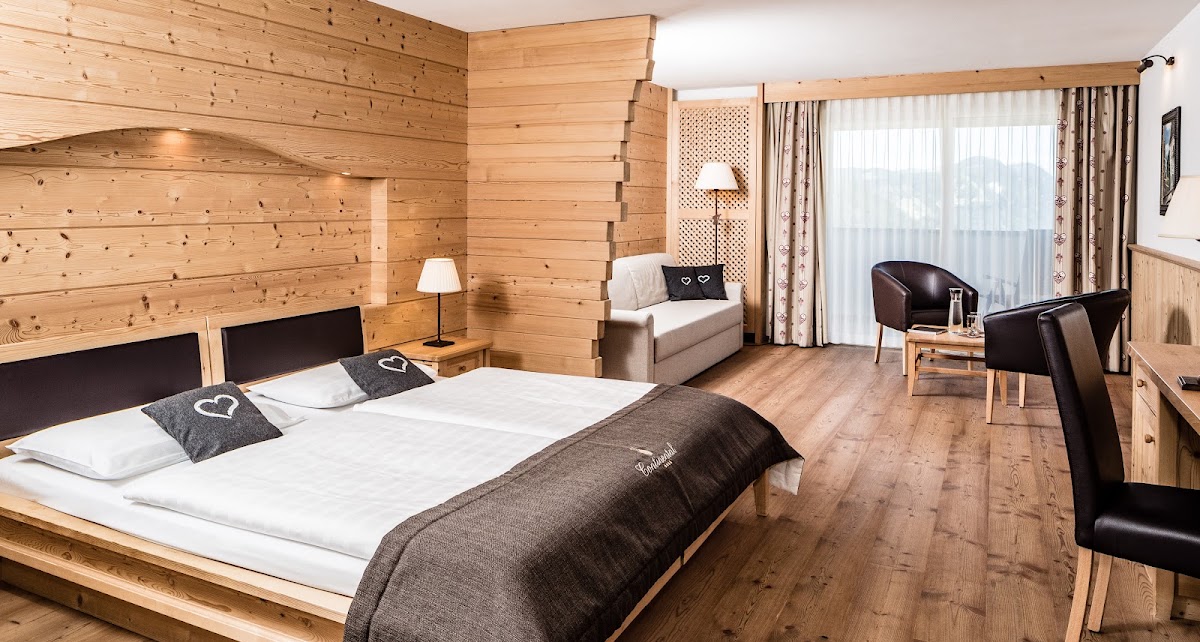 Hotel Continental Dolomites hero