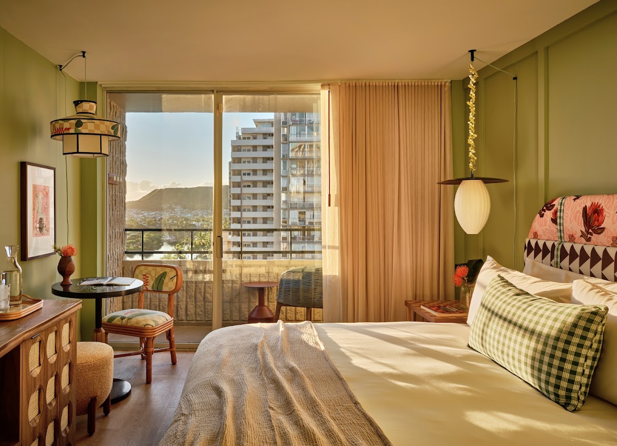 Wayfinder Waikiki photo 2