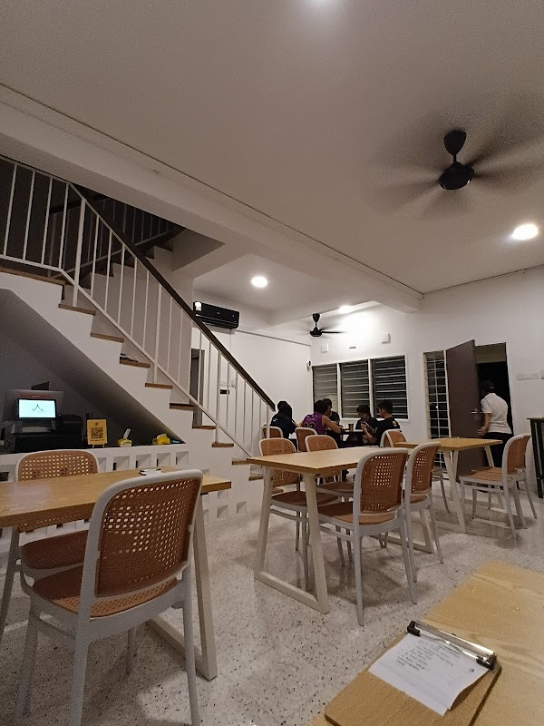 Arun Sawat Thai Cafe - Photo 1