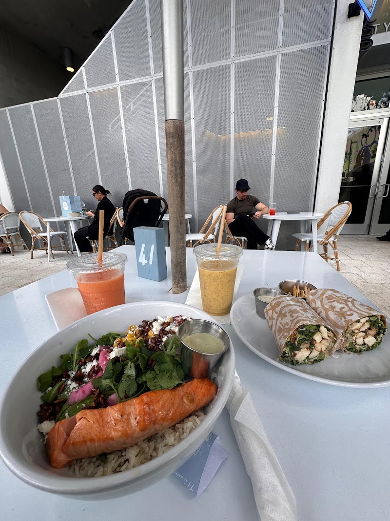 Pura Vida Miami photo 3
