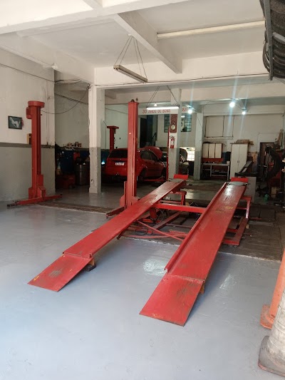Foto de Centro Automotivo San Remo (desde 1976)