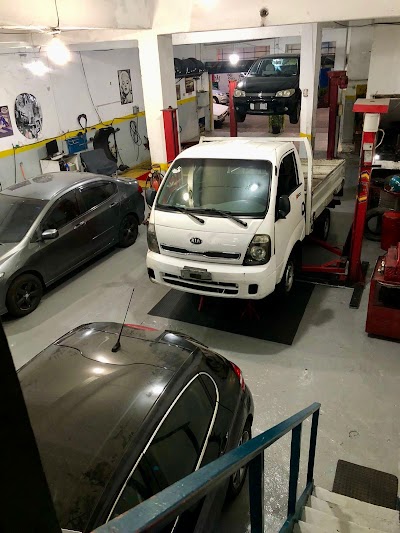 Foto de Centro Automotivo San Remo (desde 1976)