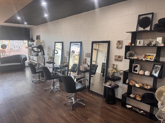 Fresh Hair, Lakes Entrance photo 2