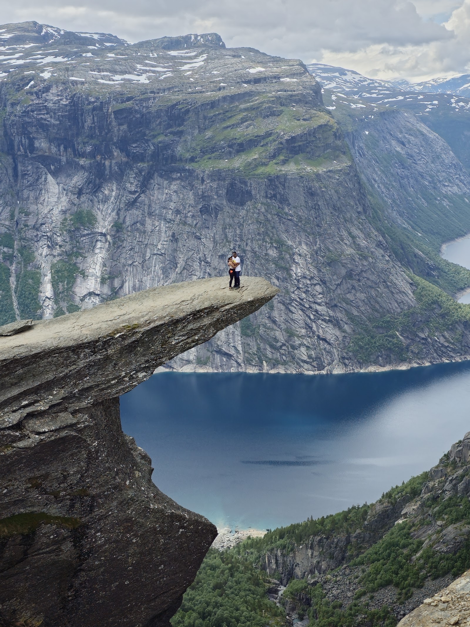 Trolltunga