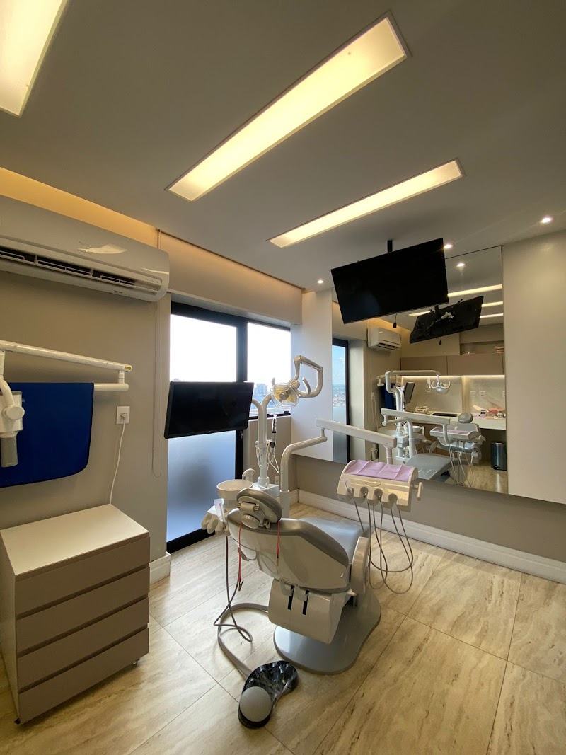 Dra Aline Soares. - Especialista em Canal - foto 1