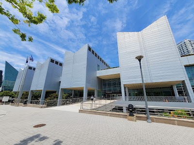 釜山市立美術館