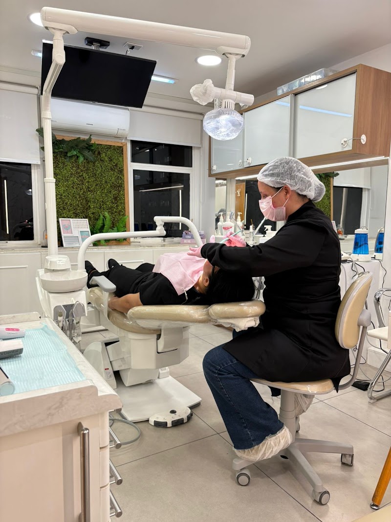 Dentista Dra. Erica Melo Av Paulista Urgência 24 horas | Tratamento de Canal - foto 3