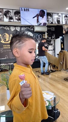 Top fade & cuts photo 2