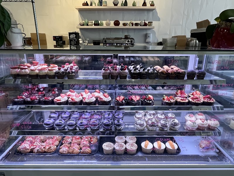 Banh & Butter Bakery Cafe photo 1