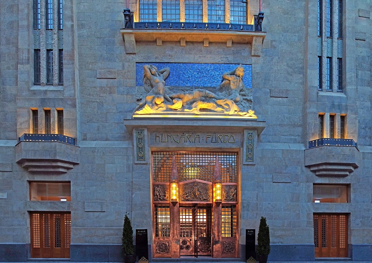 Continental Hotel Budapest, dog-friendly hotel, photo 4